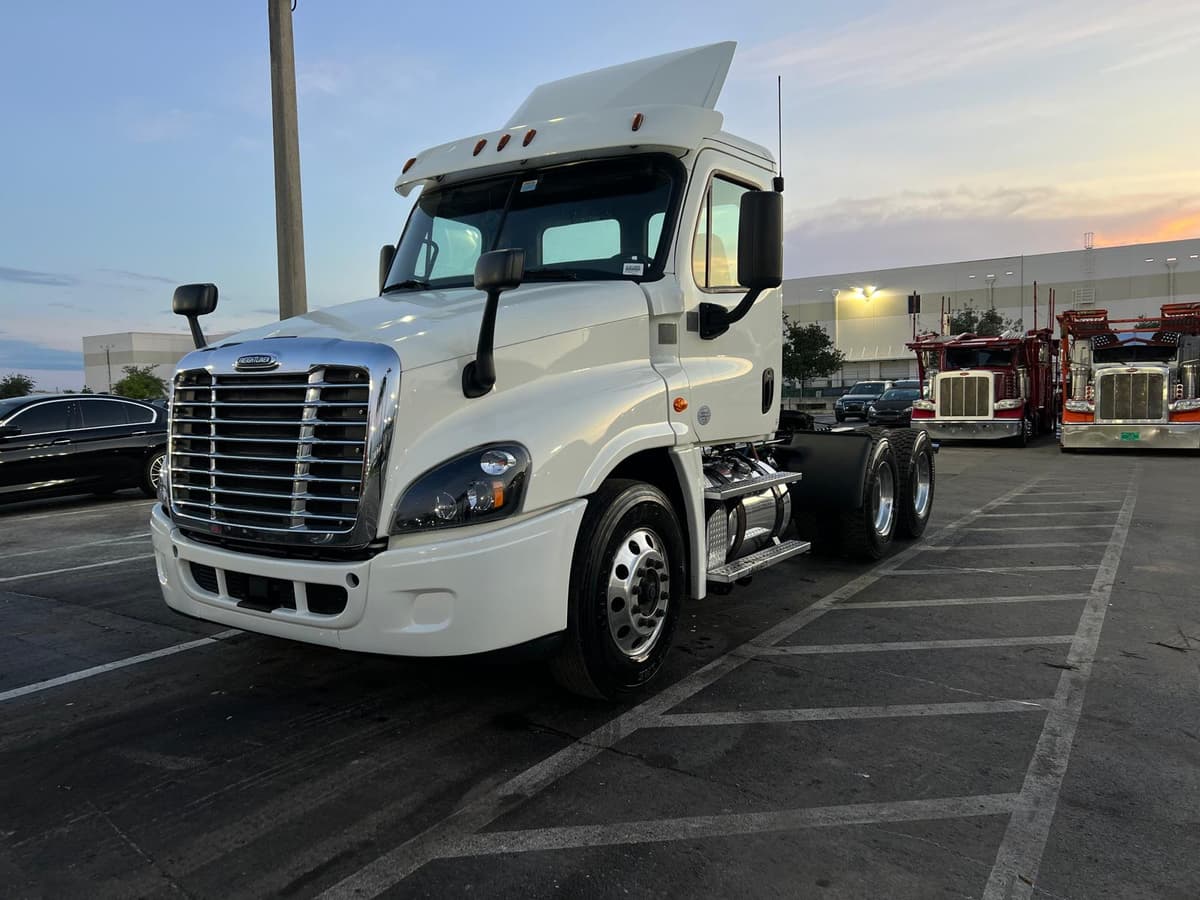Professional truck fleet cleaning with high-pressure washing